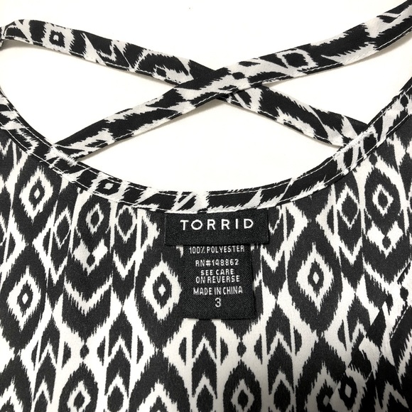Torrid 3 Black/White Ikat Georgette  Swing Cami Tank Top - Picture 5 of 14
